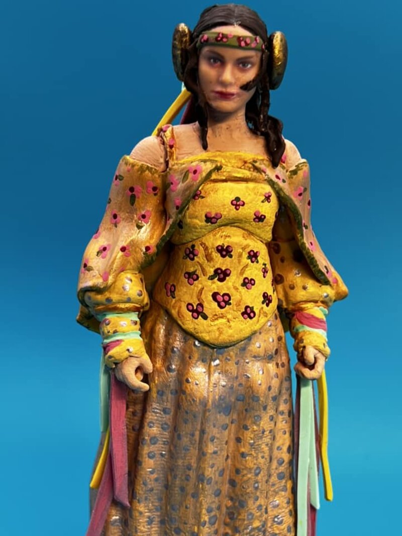 Star Wars Custom Of The Week: 6" Padme Amidala (Naboo Meadow Dress) By Jon  Scarsella - JediInsider.com